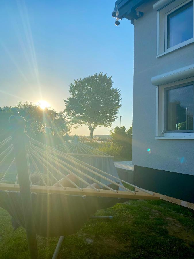 House Of Happiness Mit Seeblick Hungen Zewnętrze zdjęcie