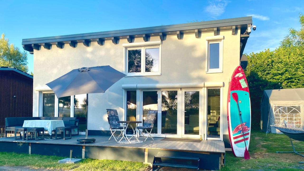 House Of Happiness Mit Seeblick Hungen Zewnętrze zdjęcie